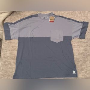 Reebok Women’s Small Relaxed Detailed Two Tone Pocket Tee  Gray New